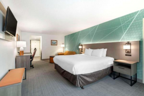 Comfort Inn & Suites Lake George